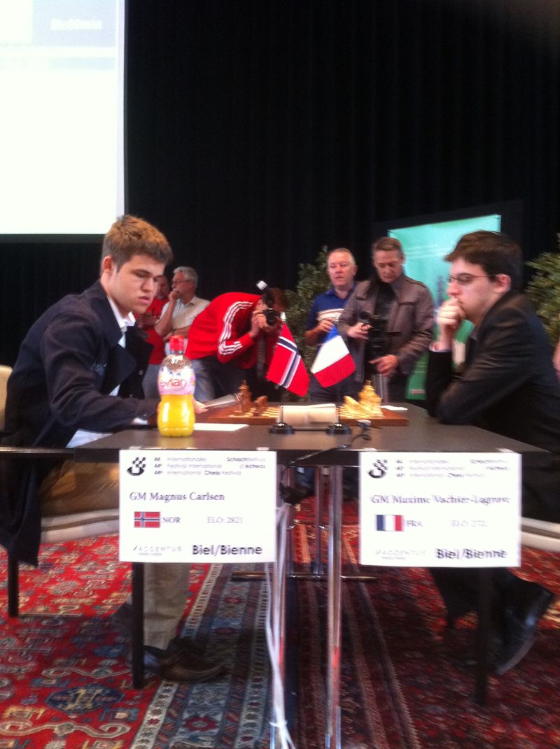 Festival d'échecs de Bienne, Maxime gagne Carlsen !